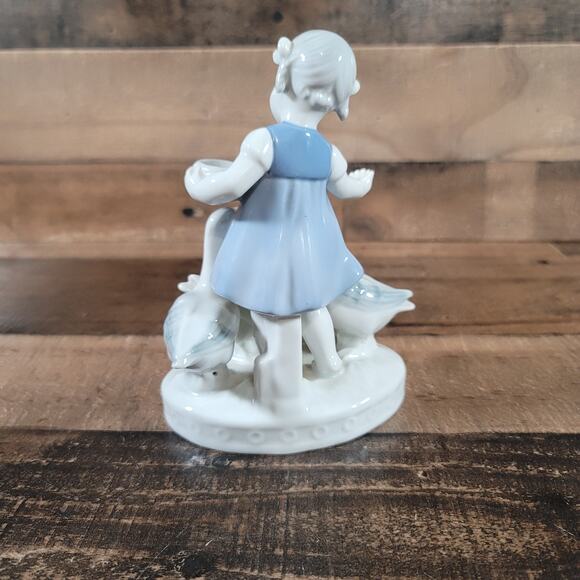 Gerold Porzellan Girl Feeding Geese #5245 Porcelain Figurine Bavaria W. Germany - Picture 7 of 11